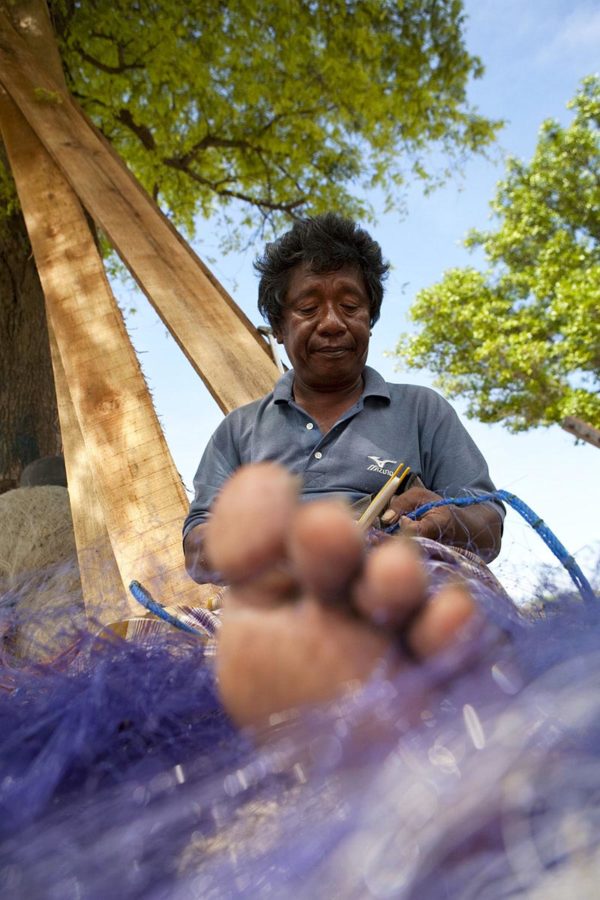fishing net weaver
